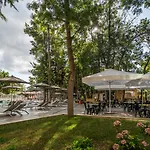 Hotel Hvd Club Bor Ultra - Private & Free Parking 4*