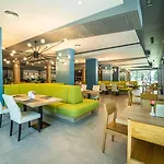Hvd Club Bor Ultra - Private & Free Parking Hotel