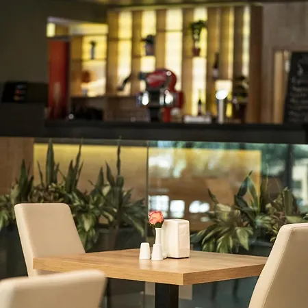 酒店 Hvd Club Bor Ultra - Private & Free Parking 阳光海滩