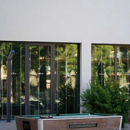 Hvd Club Bor Ultra - Private & Free Parking Hotel Slantschew brjag