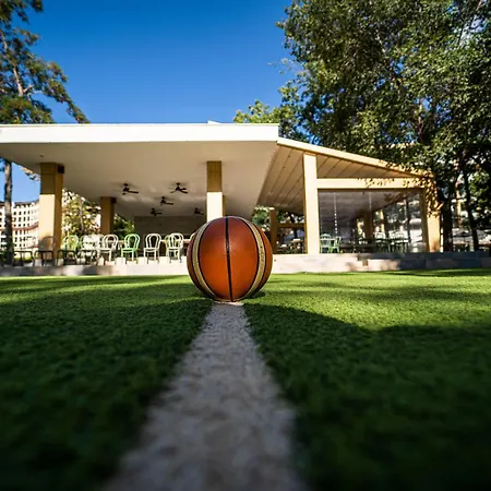 Hvd Club Bor Ultra - Private & Free Parking Hotel