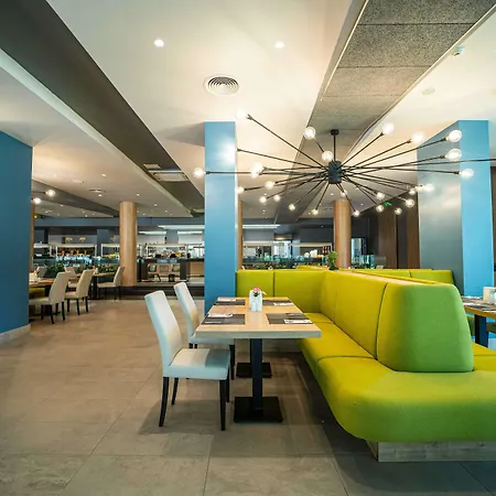 Hvd Club Bor Ultra - Private & Free Parking 4* סאני ביץ'