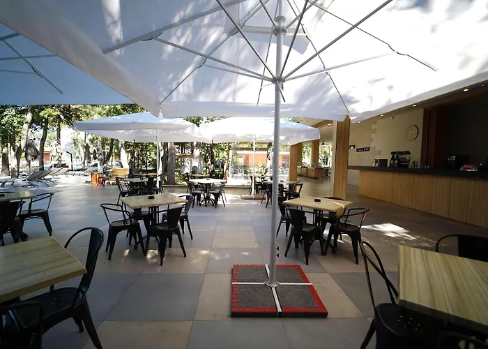 Hvd Club Bor Ultra - Private & Free Parking Hotell 4*