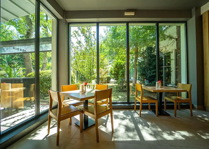 Hotell Hvd Club Bor Ultra - Private & Free Parking 4*